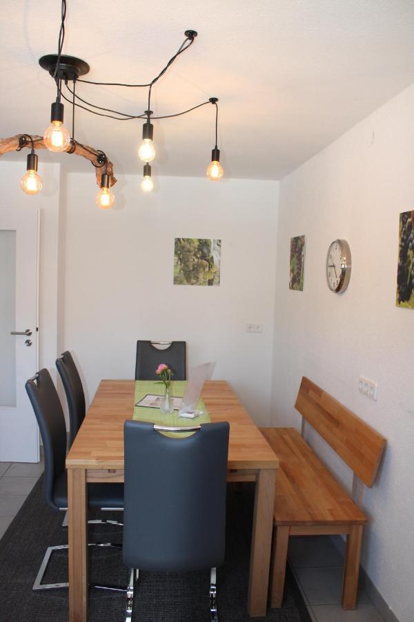 Winzerhof Senn Apartment Фогтсбург Екстериор снимка